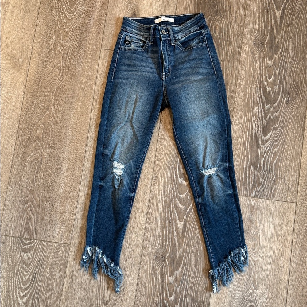 KanCan Medium Blue Frayed Hem Cropped Jeans
